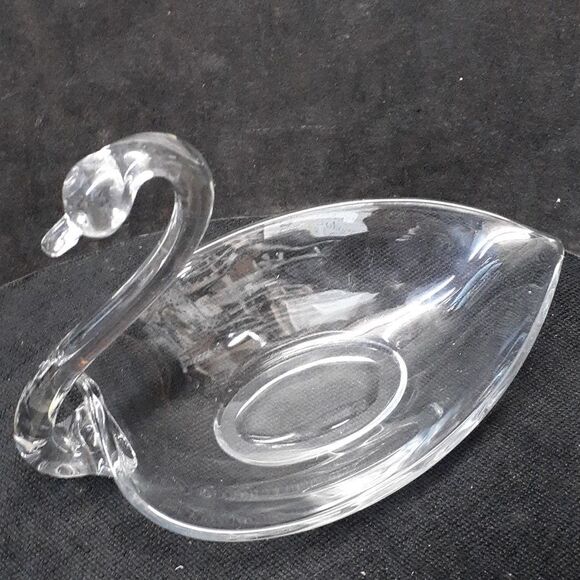 Vtg. Duncan Miller MCM clear glass Swan towel floral trinket bowl - Picture 3 of 14